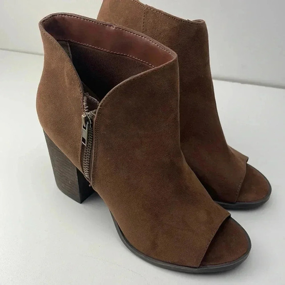 New Carlos by Carlos Santana new without retail box size 8 - Picture 2 of 11